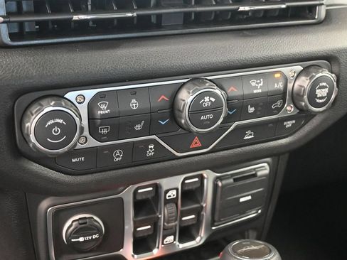 New 2026 Jeep Gladiator Sport AWD/4WD image 19