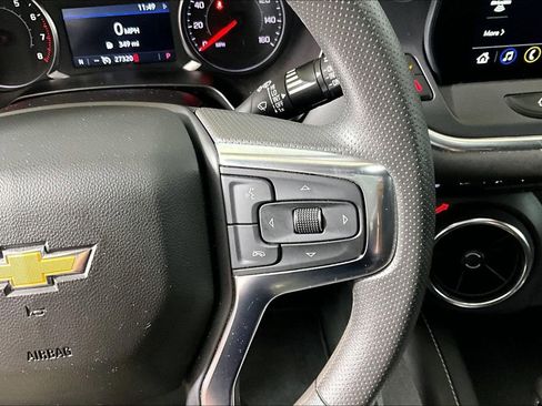 Used 2025 Chevrolet Blazer LT FWD image 15