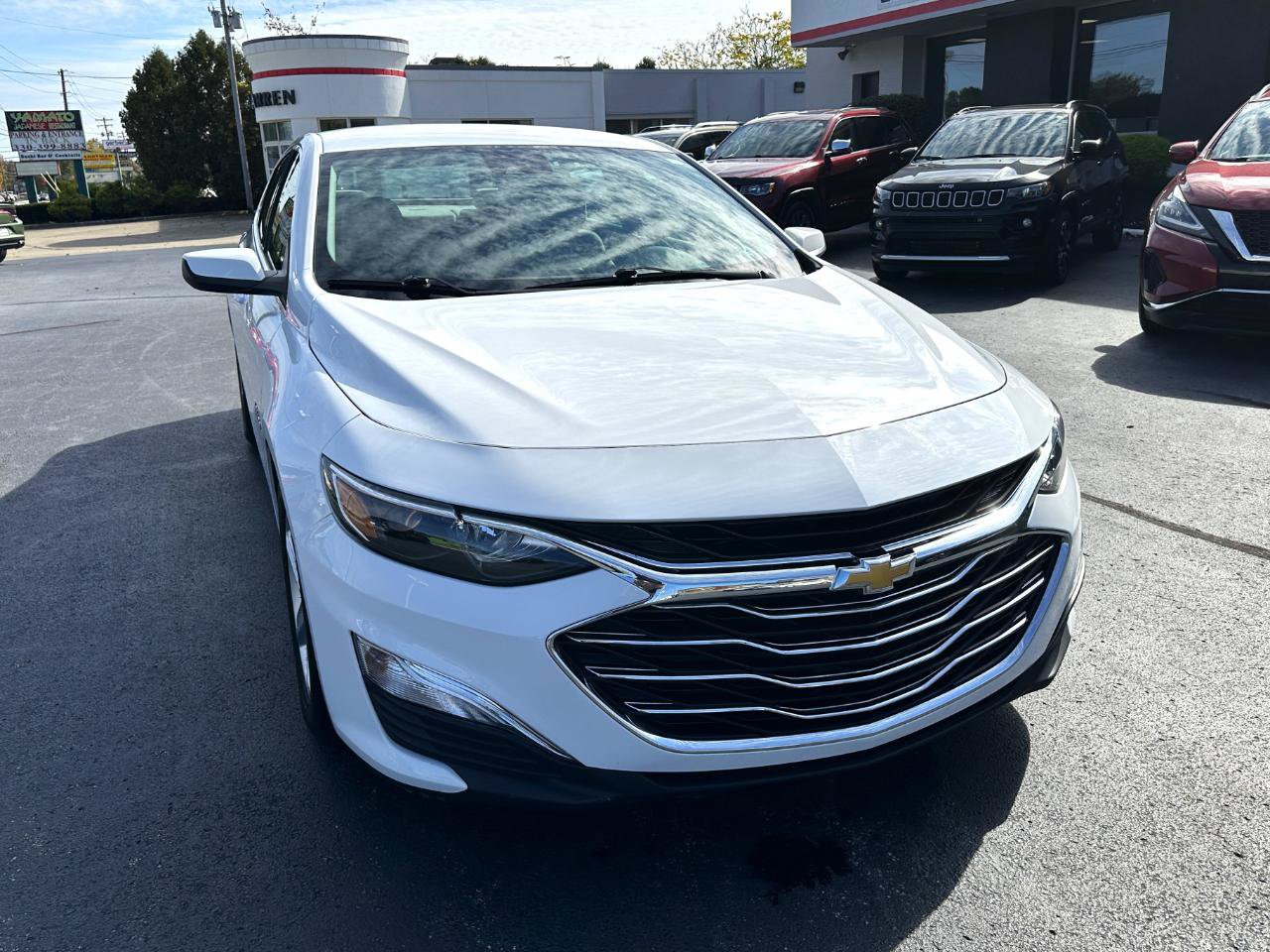 Used 2020 Chevrolet Malibu LS w/ Driver Confidence Package II FWD image 2