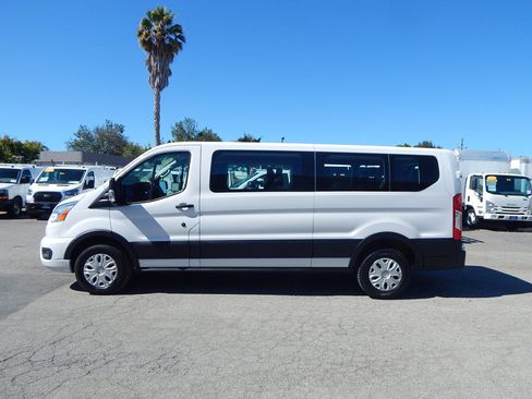 Used 2022 Ford Transit 350 XLT RWD image 5