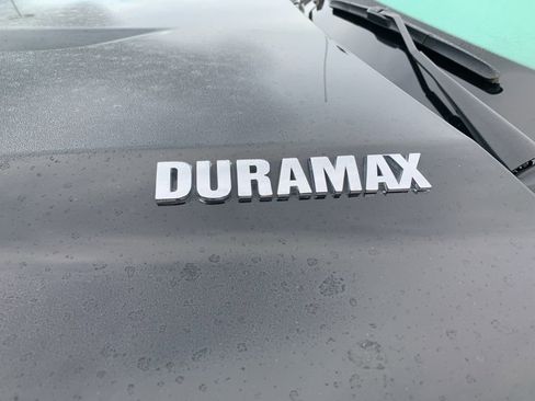 Used 2021 Chevrolet Silverado 1500 RST image 3