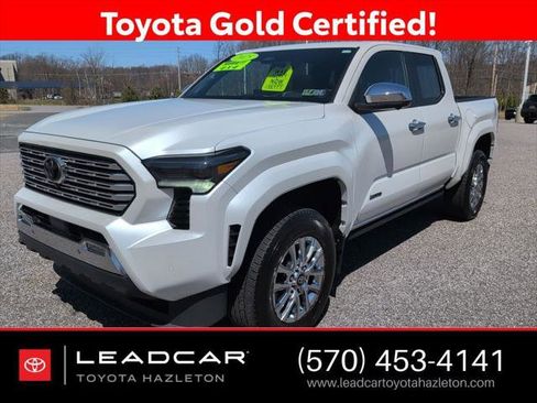Certified 2025 Toyota Tacoma Limited AWD/4WD image 1
