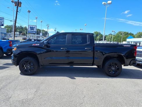 Used 2024 Chevrolet Silverado 1500 Custom Trail Boss AWD/4WD image 7