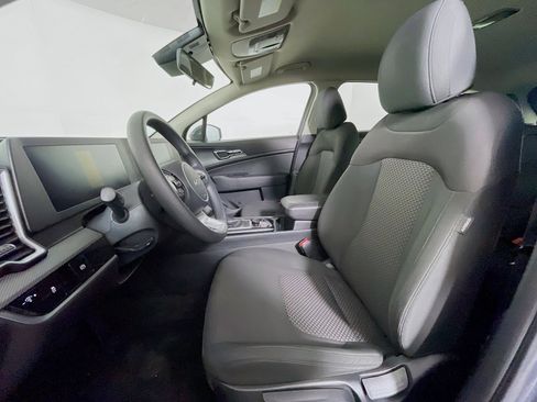 Used 2024 Kia Sportage LX image 13