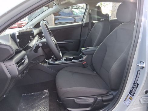 New 2026 Kia K4 FWD image 14