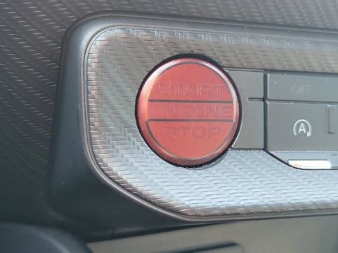 Used 2025 Ford Mustang Coupe RWD image 22