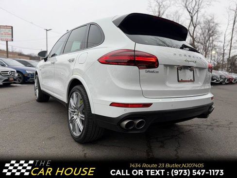 Used 2018 Porsche Cayenne S Platinum image 10