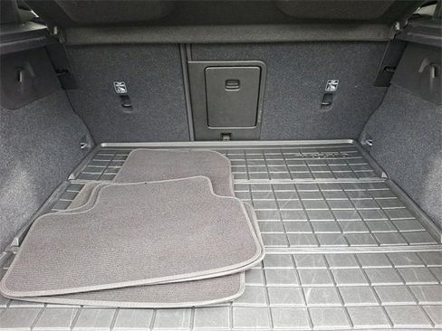 Certified 2023 Volvo C40 P8 Recharge Ultimate w/ Protection Package Premier image 27