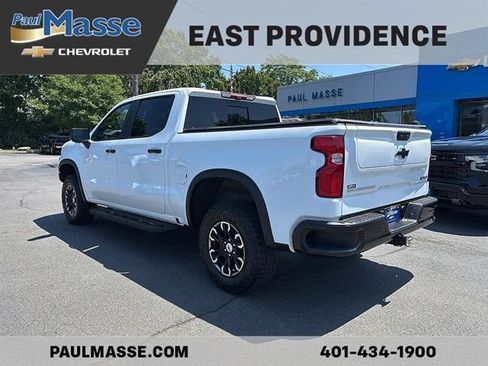 Used 2024 Chevrolet Silverado 1500 ZR2 w/ Technology Package AWD/4WD image 5