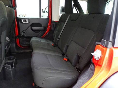 Used 2023 Jeep Wrangler Unlimited Sport AWD/4WD image 11