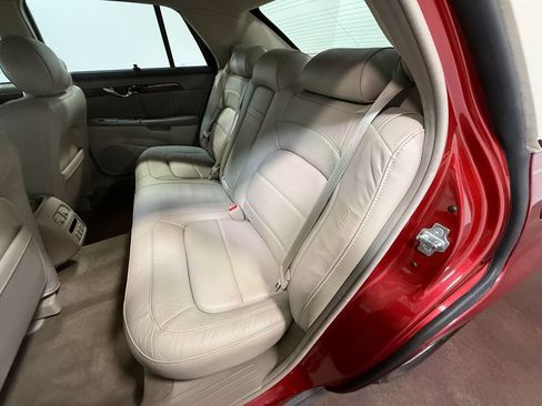 Used 2005 Cadillac De Ville DHS w/ Equipment Group FWD image 8