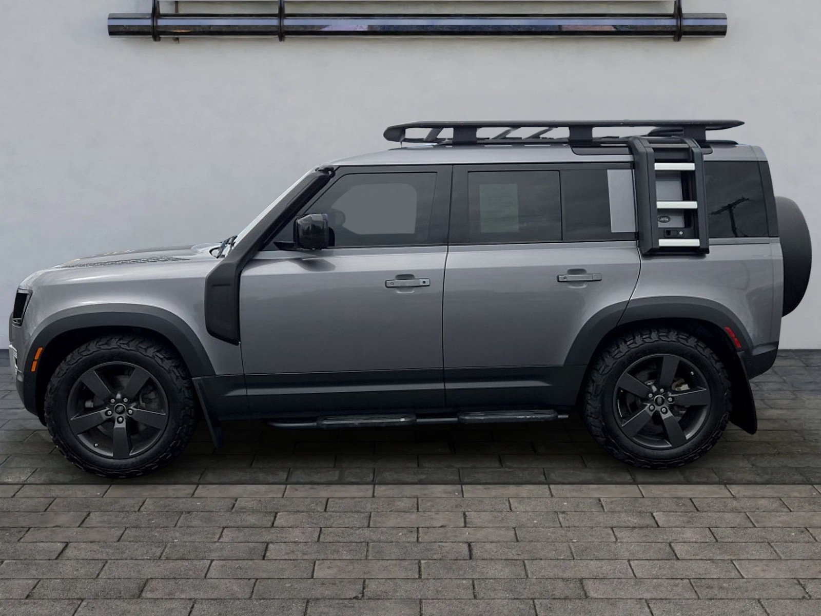 Used 2020 Land Rover Defender 110 S AWD/4WD image 6
