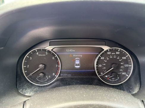 Used 2020 Nissan Altima 2.5 SV AWD/4WD image 3