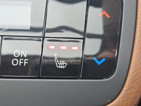 New 2025 Nissan Pathfinder Platinum w/ Cargo Package image 36