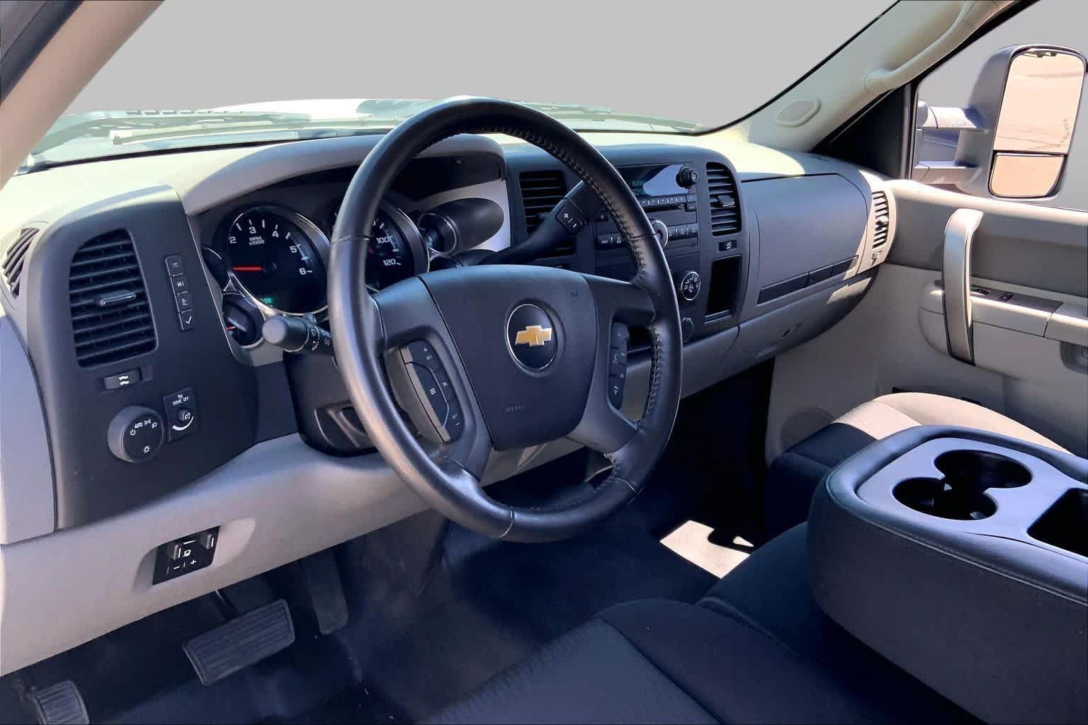 Used 2013 Chevrolet Silverado 2500 W/T RWD image 16