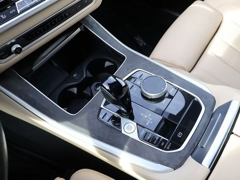 Used 2022 BMW X5 xDrive40i w/ Premium Package image 30