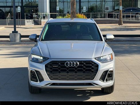 Used 2023 Audi Q5 2.0T Premium w/ Convenience Package AWD/4WD image 5