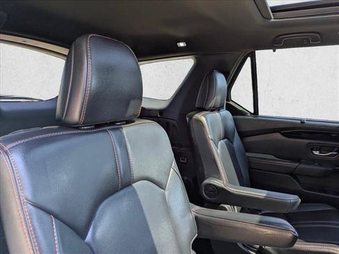 Used 2024 Honda Pilot TrailSport image 20