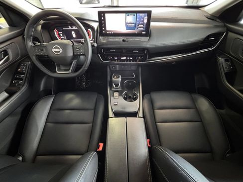 Used 2026 Nissan Rogue SL FWD image 36
