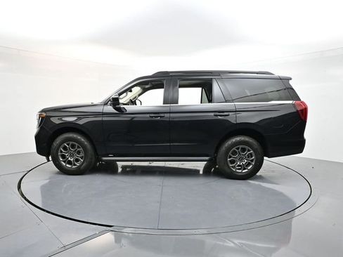 New 2025 Ford Expedition Active image 4