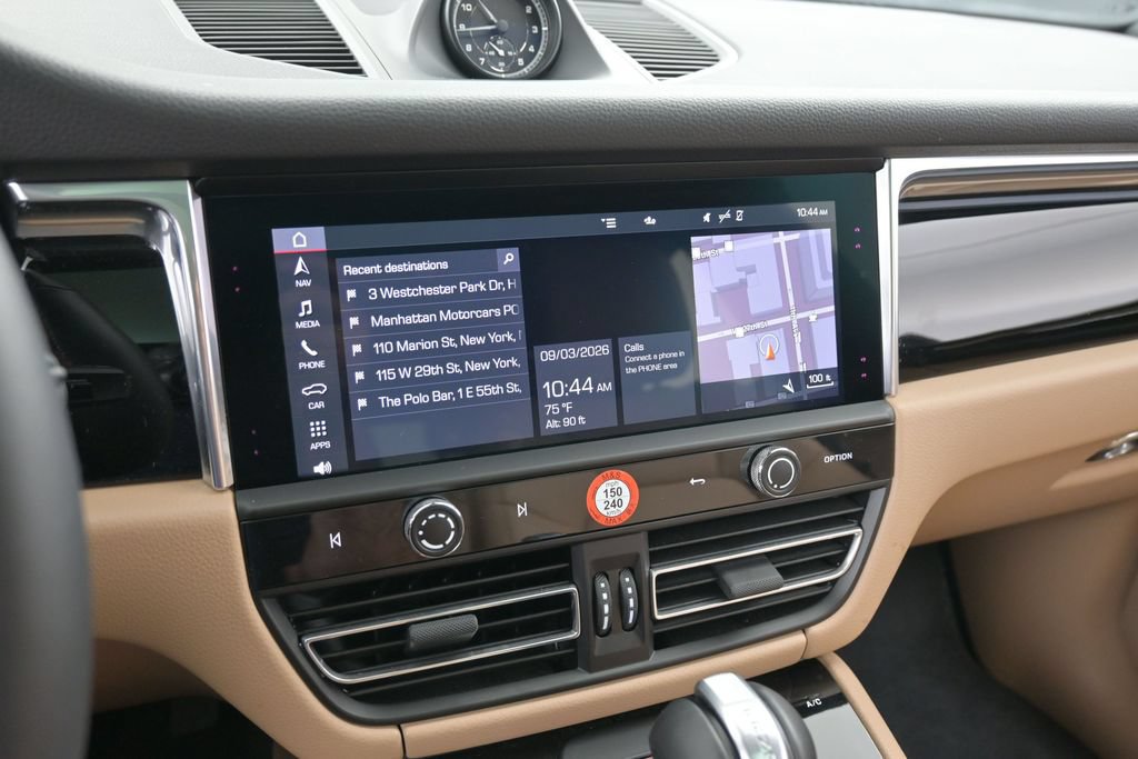 Certified 2026 Porsche Macan AWD/4WD image 20