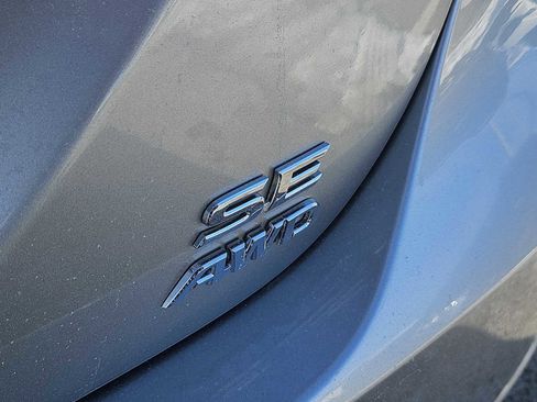 Used 2024 Toyota Camry SE image 11