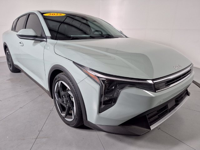 Used 2025 Kia K4 EX FWD image 6