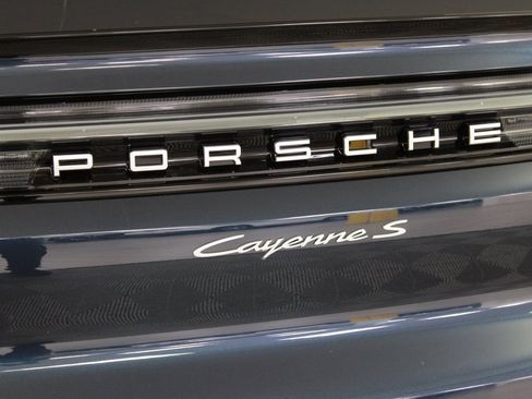 Certified 2025 Porsche Cayenne S image 13