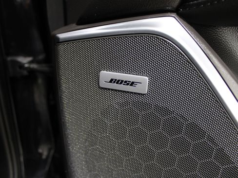 Used 2019 Cadillac Escalade ESV Luxury image 33