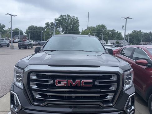 Used 2020 GMC Sierra 1500 AT4 w/ AT4 Premium Package AWD/4WD image 4