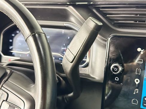Used 2025 GMC Sierra 2500 AT4 AWD/4WD image 17