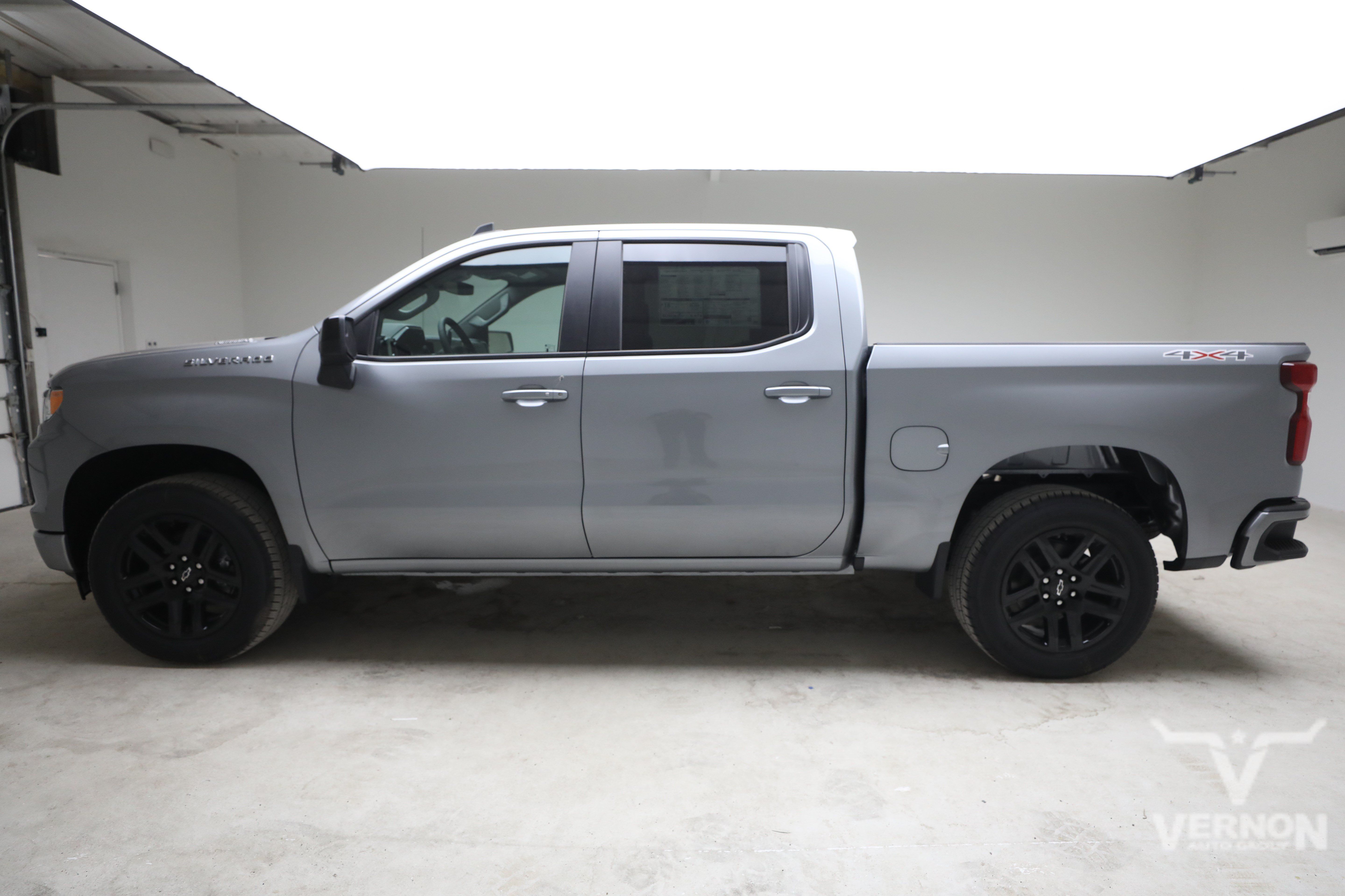 New 2026 Chevrolet Silverado 1500 RST AWD/4WD image 2