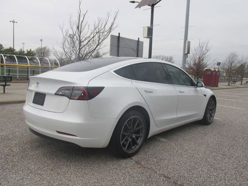 Used 2020 Tesla Model 3 image 28