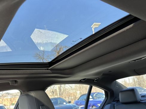 Used 2025 BMW 530i xDrive 530i xDrive w/ Premium Package image 29