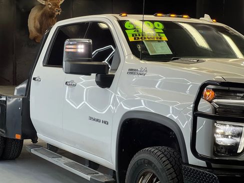 Used 2020 Chevrolet Silverado 3500 High Country w/ Technology Package image 2