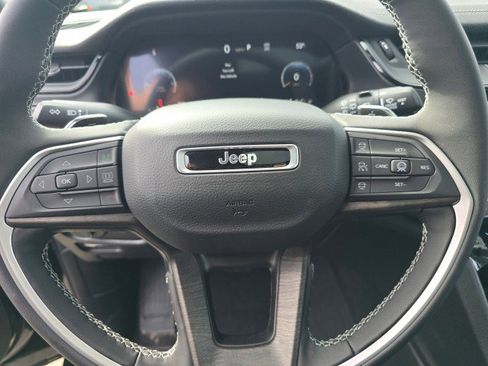 New 2026 Jeep Grand Cherokee Altitude image 31