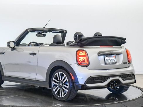 Used 2024 MINI Cooper S FWD image 32