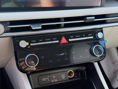 New 2026 Hyundai Tucson SEL FWD image 12