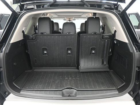 Used 2024 Nissan Pathfinder SL w/ SL Premium Package FWD image 19