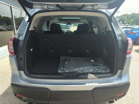 Used 2025 Subaru Ascent Touring AWD/4WD image 29