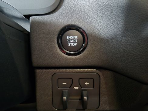New 2026 Toyota Tundra Limited AWD/4WD image 24