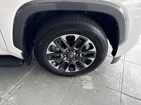 Used 2026 Toyota Sequoia 4WD image 12