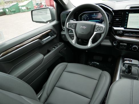 New 2026 Chevrolet Silverado 1500 LT Trail Boss w/ LT Trail Boss Premium Package AWD/4WD image 13