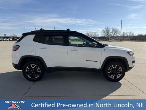 Used 2018 Jeep Compass Trailhawk w/ Leather Interior Group image 3