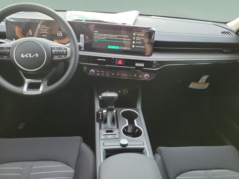 New 2026 Kia K5 LXS FWD image 12