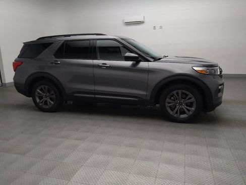 Used 2023 Ford Explorer XLT w/ Equipment Group 202A image 11