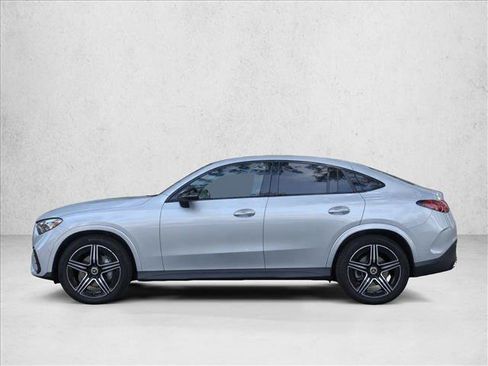 Used 2024 Mercedes-Benz GLC 300 4MATIC image 4