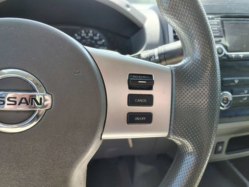 Used 2017 Nissan Frontier SV AWD/4WD image 12