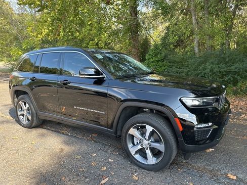 Used 2022 Jeep Grand Cherokee Limited 4xe image 5