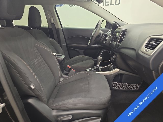 Used 2019 Jeep Compass Sport FWD image 9
